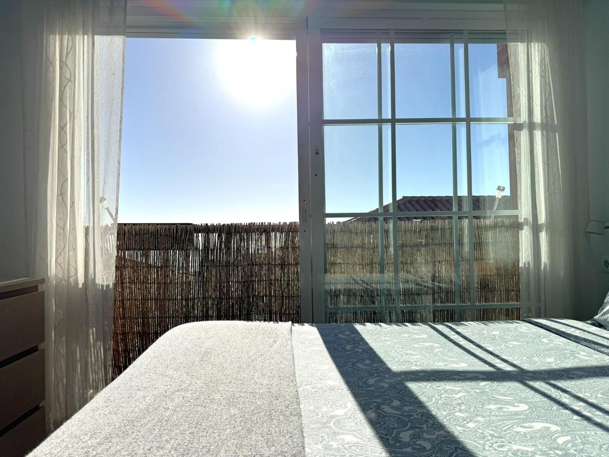 Peaceful With Amazing Sea Views And Free Parking Appartement