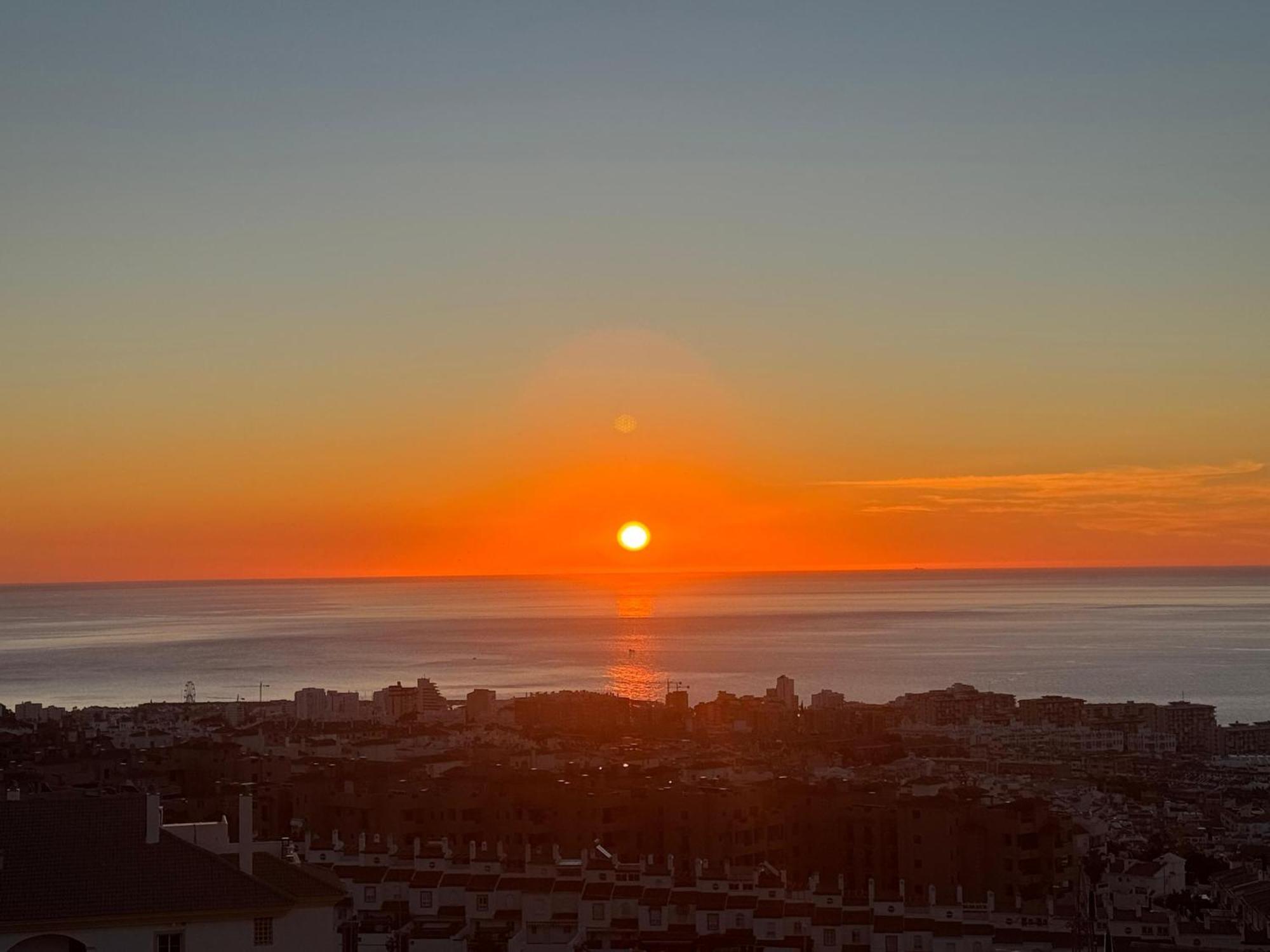 Peaceful With Amazing Sea Views And Free Parking Apartment *