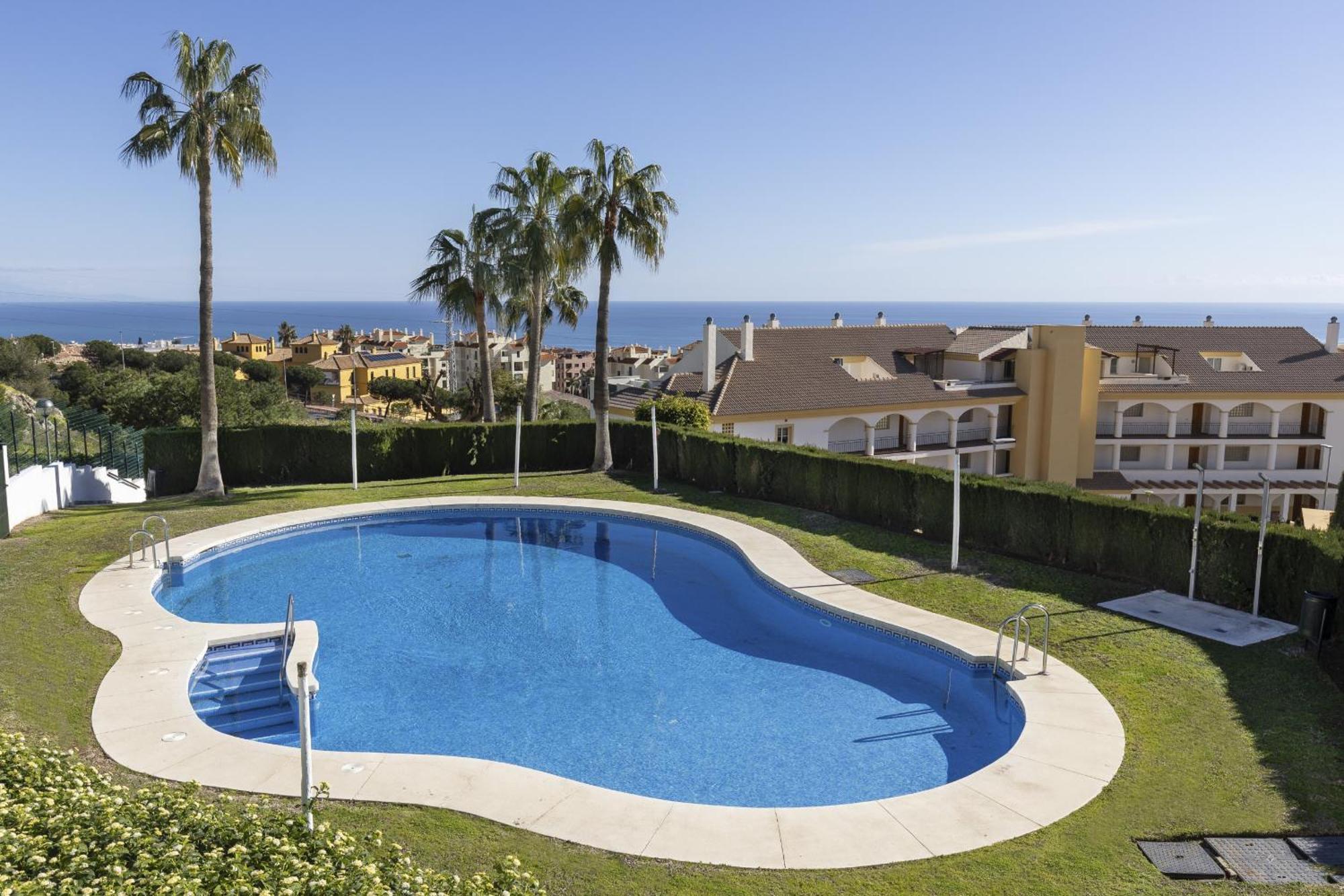 Peaceful With Amazing Sea Views And Free Parking Appartement *