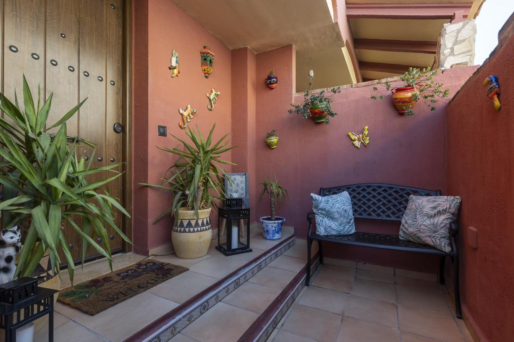 Apartment Peaceful With Amazing Sea Views And Free Parking